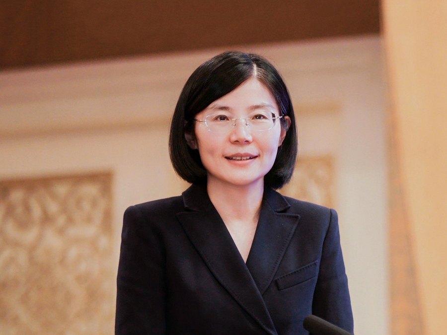 开封市政府党组成员、副市长 程晓莹