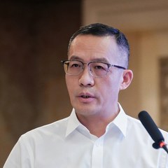 内蒙古自治区锡林郭勒盟财政局党组成员、副局长 郭振斌